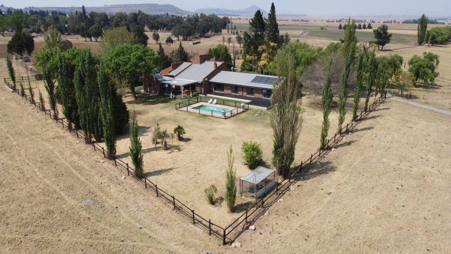 5 Bedroom Property for Sale in Bethlehem Rural Free State